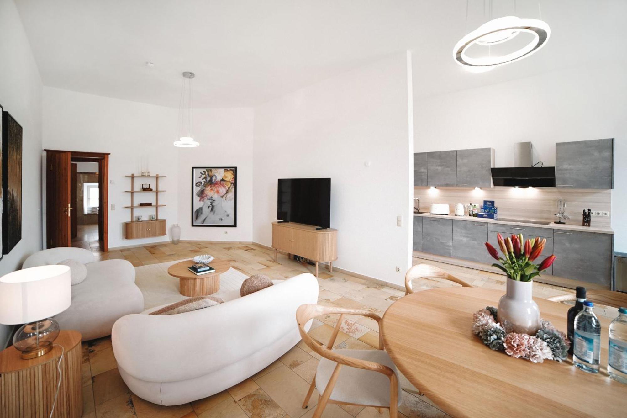 Loewenherz Homes Luxury Apartment - Stadt- Und Seenaehe - Fellnasenfreundlich - Lichtdurchflutet Stephanskirchen Eksteriør bilde